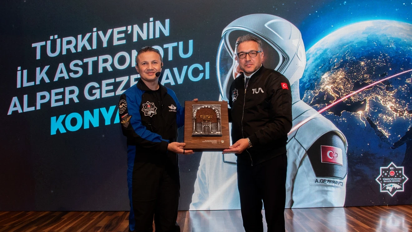 Türkiye'nin ilk astronotu Gezeravcı, Selçuk Üniversitesinde